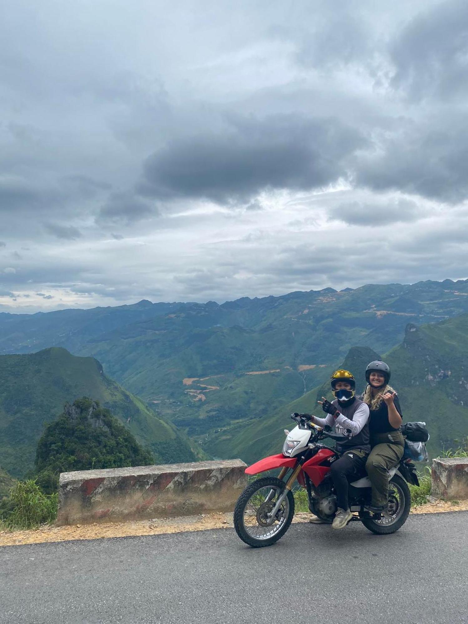 Wings Ha Giang Loop Bungalow Hotel Buitenkant foto